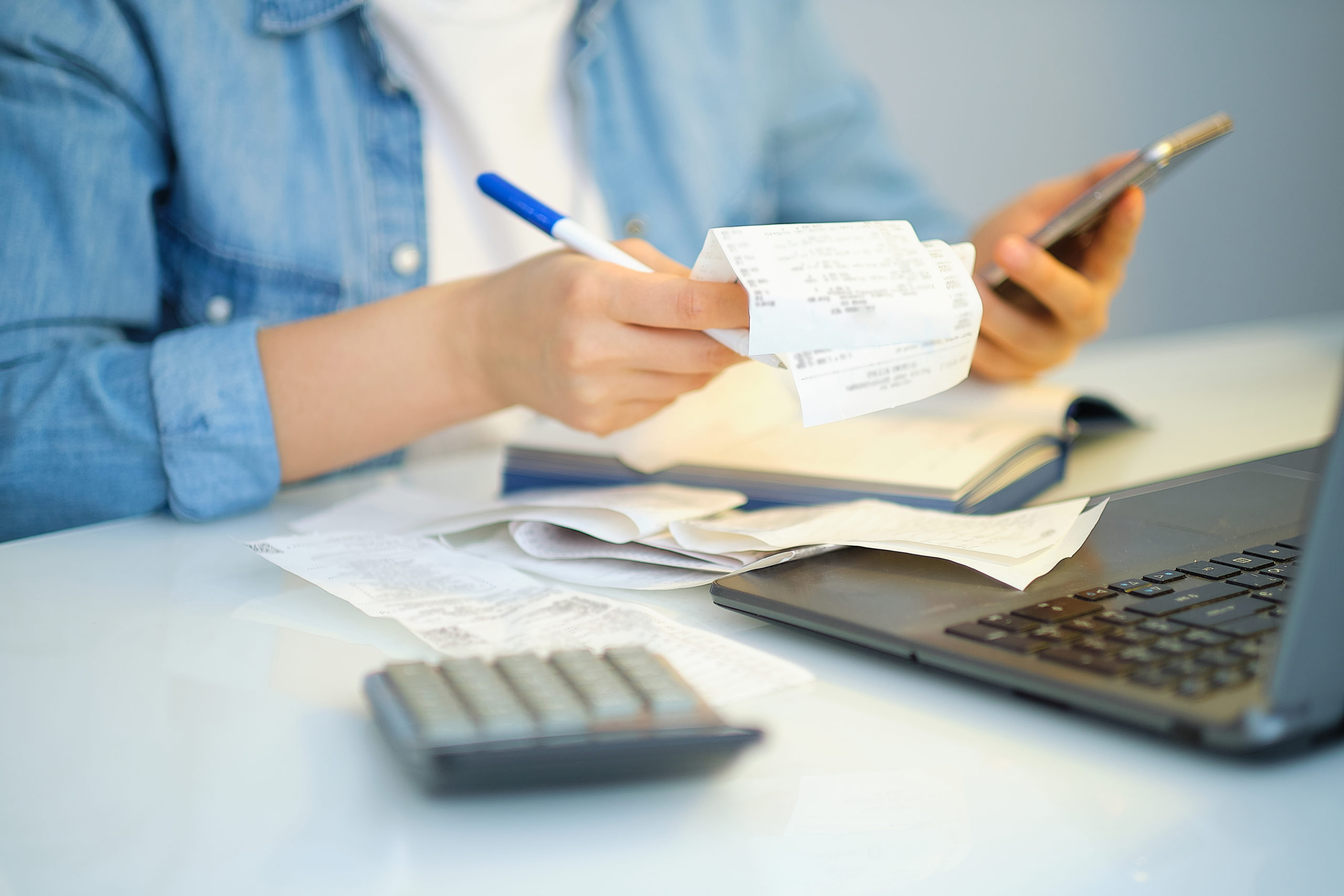 Tax Tracking Tips and Deductions For Drivers